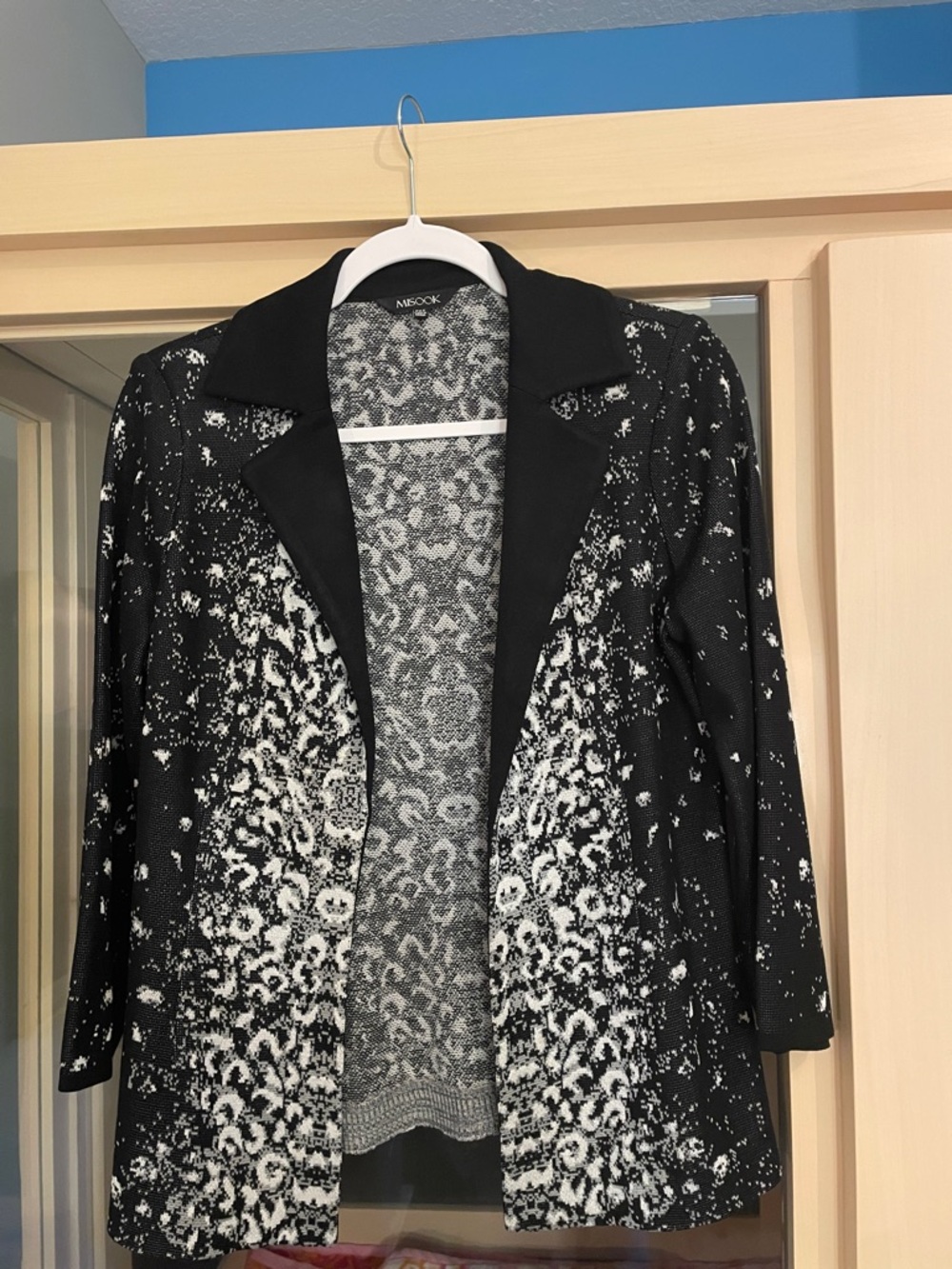 MISSLOOK Black and White Open-Front Knit Blazer